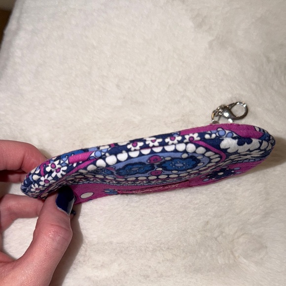 Vera Bradley Zip ID Case Very Berry Paisley pattern NWOT - Picture 4 of 4